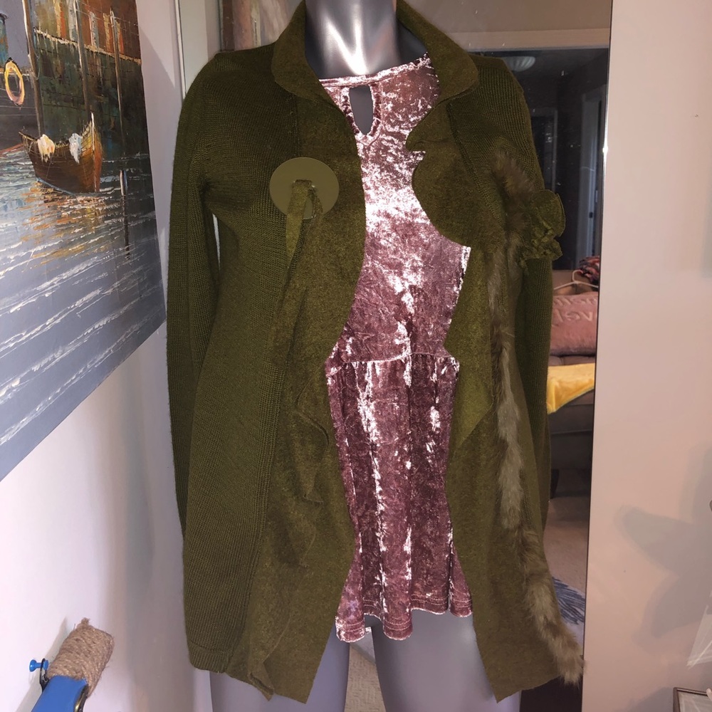 Style 🌸 EUC fur flower cardigan